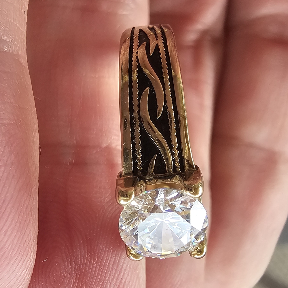 Solitaire Ring - Picture 4 of 6